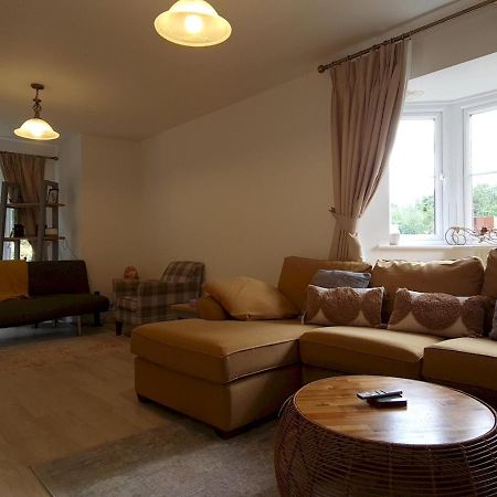Pass The Keys Well Located Modern 5 Bedroom House เบอร์มิงแฮม ภายนอก รูปภาพ