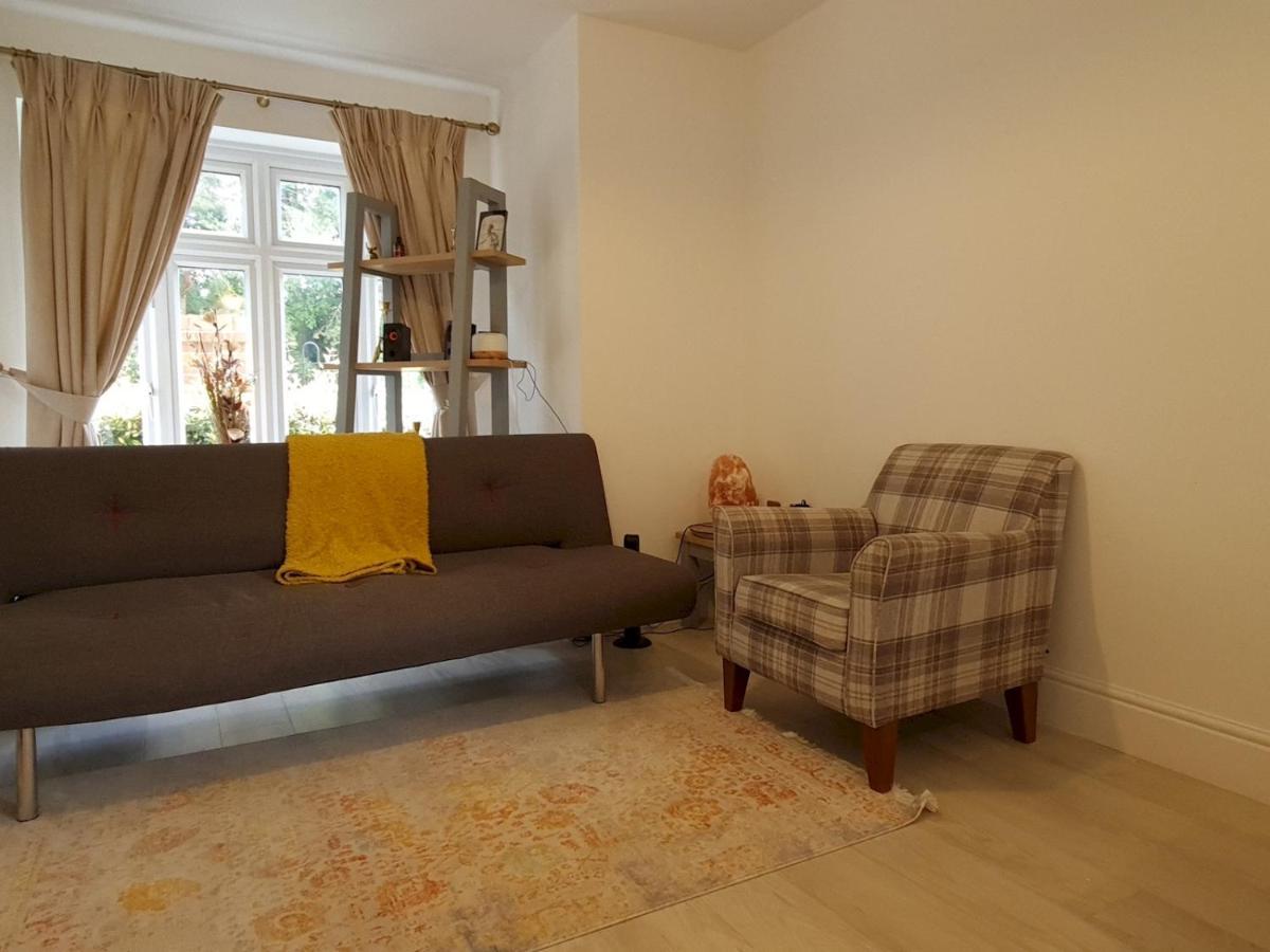Pass The Keys Well Located Modern 5 Bedroom House เบอร์มิงแฮม ภายนอก รูปภาพ