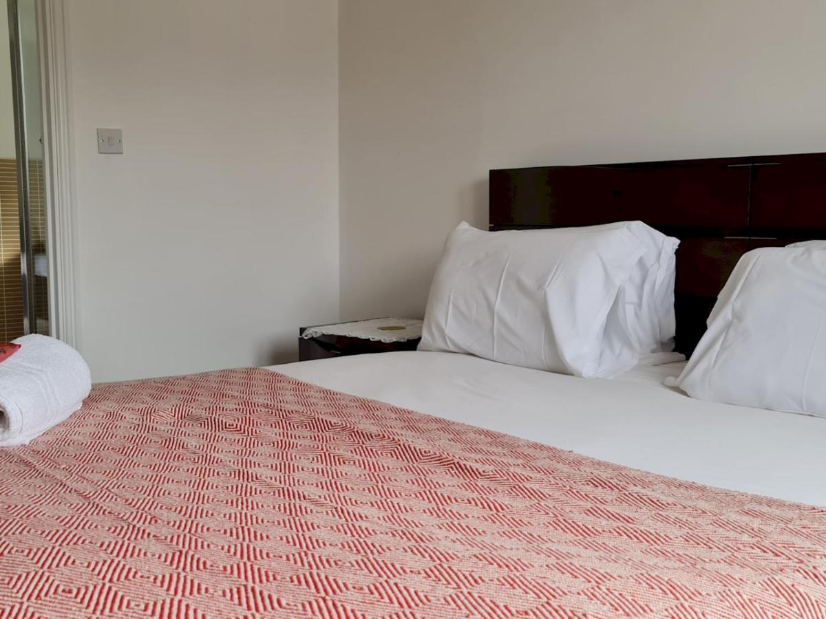 Pass The Keys Well Located Modern 5 Bedroom House เบอร์มิงแฮม ภายนอก รูปภาพ