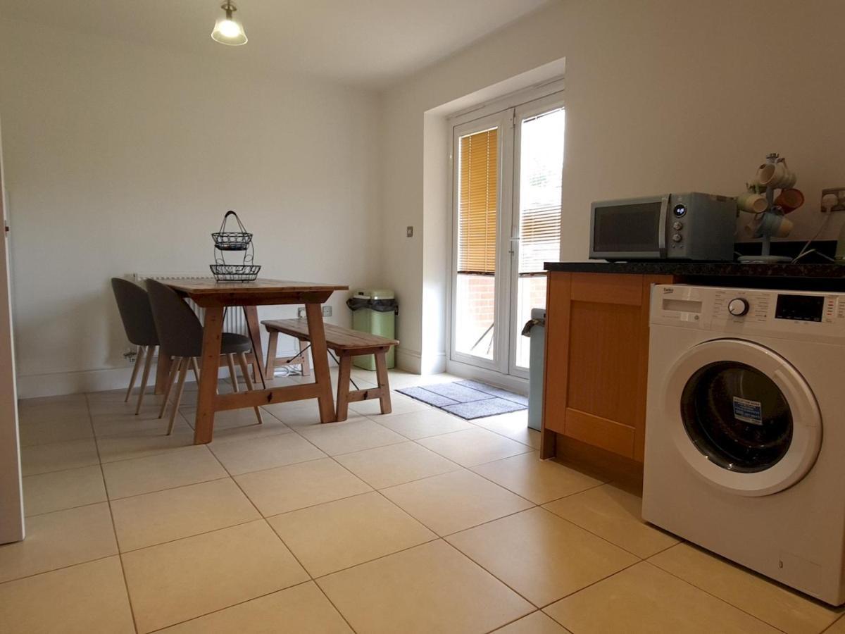 Pass The Keys Well Located Modern 5 Bedroom House เบอร์มิงแฮม ภายนอก รูปภาพ